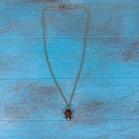 Vintage 1970's Avon Scroll Design Faux Red Cabochon Gold Tone Pendant Necklace - Picture 2 of 6